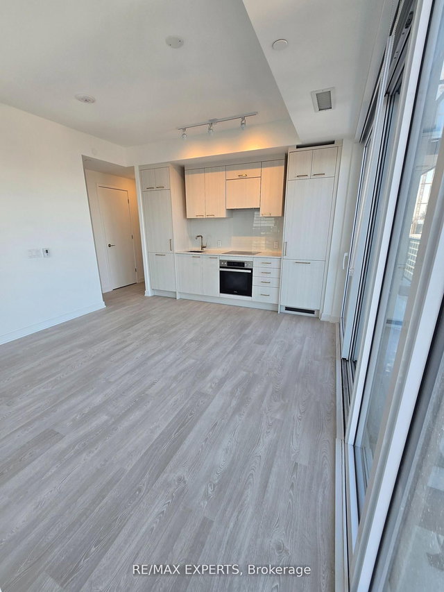 2305 - 634 Church Street