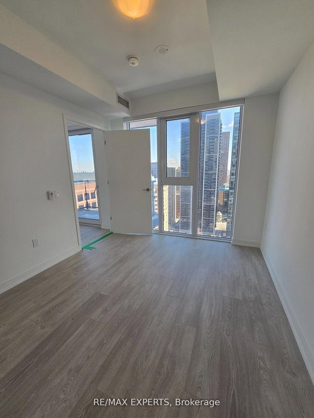 2305 - 634 Church Street