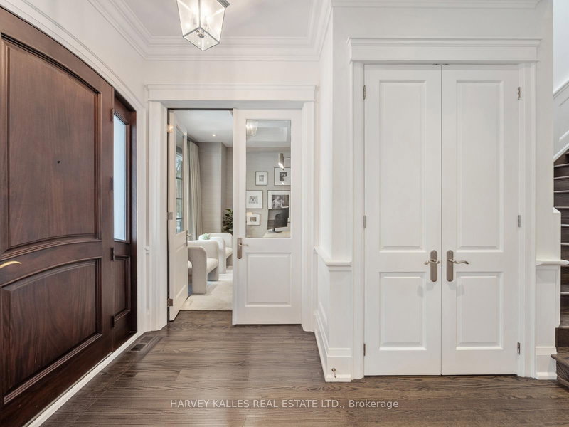 190 Carmichael Ave, Toronto, M5M 2X3 | Image 2