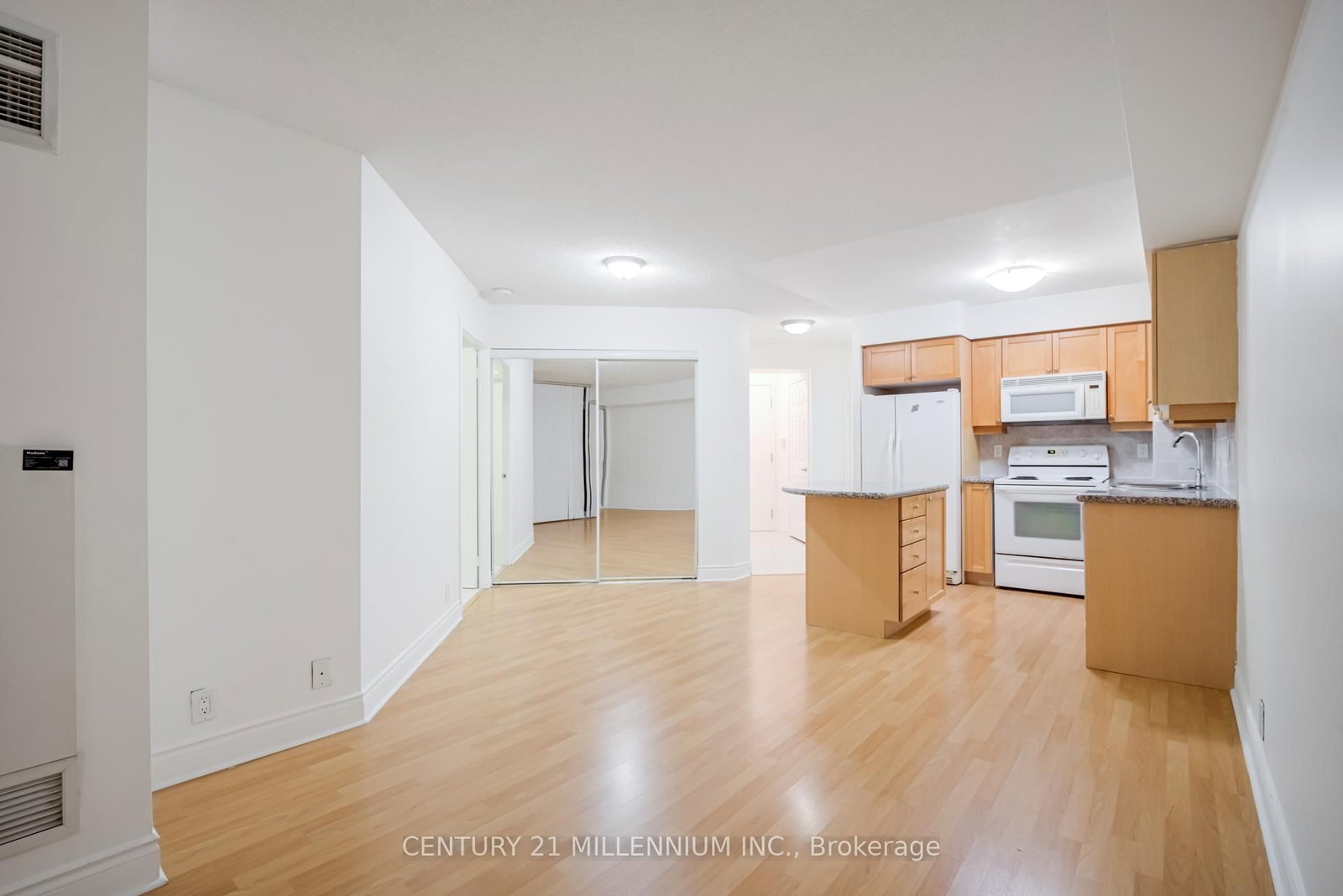 80 Harrison Garden Boulevard, Unit 1215 - Photo 22
