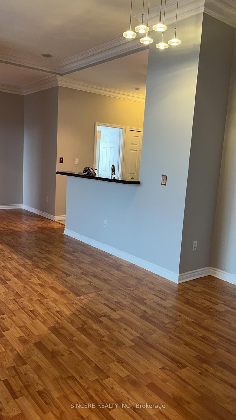 Urg01 - 7 Lorraine Dr, Toronto, M2N 7H2 | Image 3