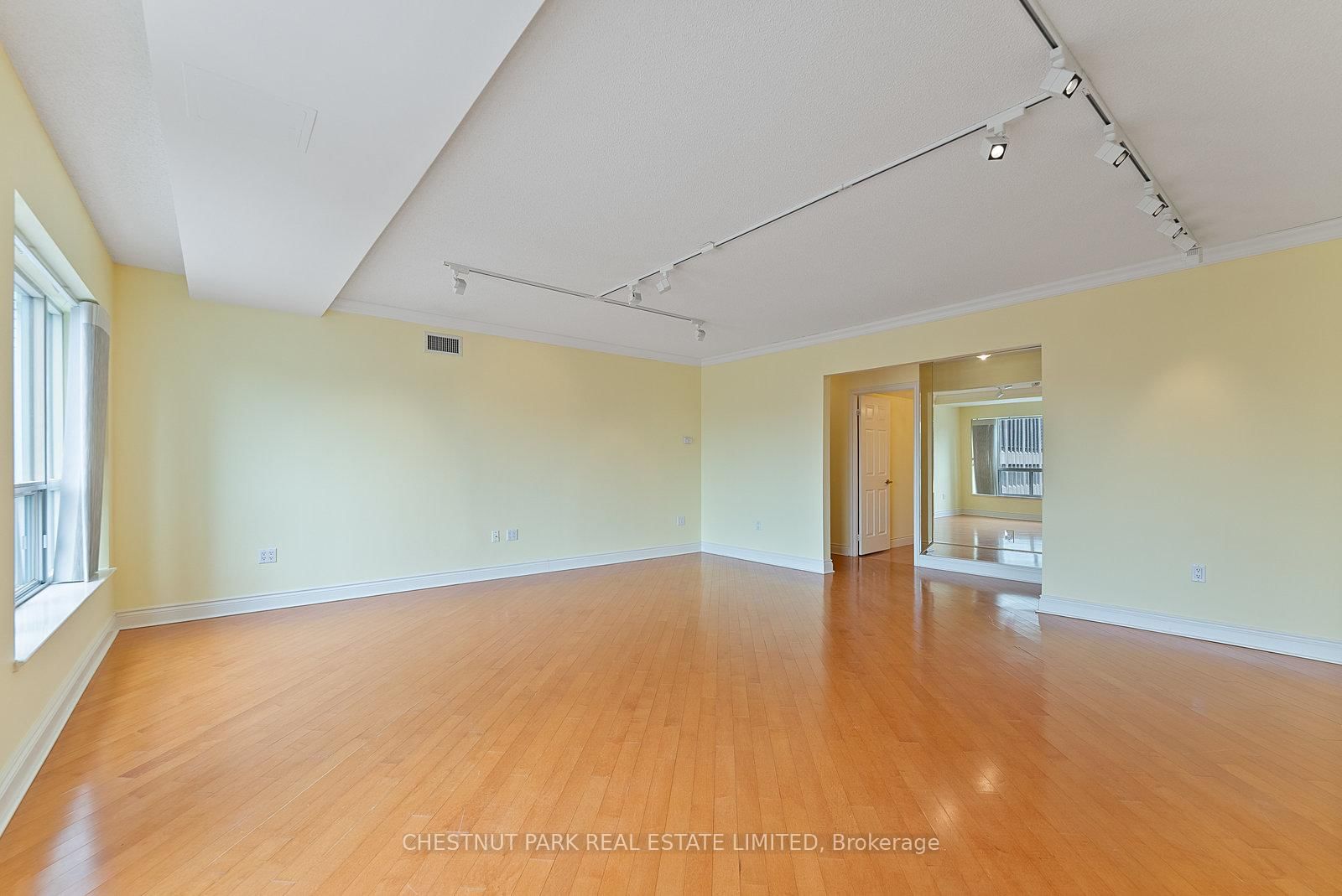 Condo for sale at 1610-889 Bay Street, Toronto, Ontario, M5S 3K5 - Bay Street Corridor - MLS: C12970908