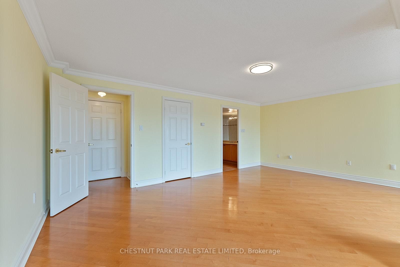 Condo for sale at 1610-889 Bay Street, Toronto, Ontario, M5S 3K5 - Bay Street Corridor - MLS: C12970908