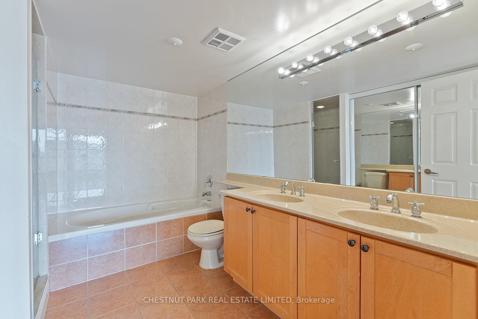 Condo for sale at 1610-889 Bay Street, Toronto, Ontario, M5S 3K5 - Bay Street Corridor - MLS: C12970908