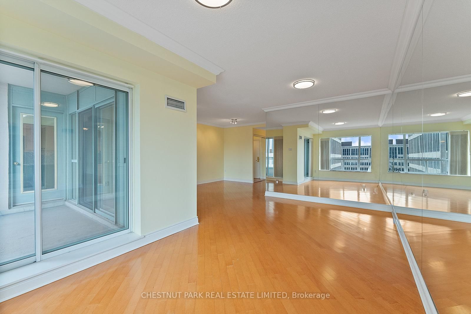 Condo for sale at 1610-889 Bay Street, Toronto, Ontario, M5S 3K5 - Bay Street Corridor - MLS: C12970908