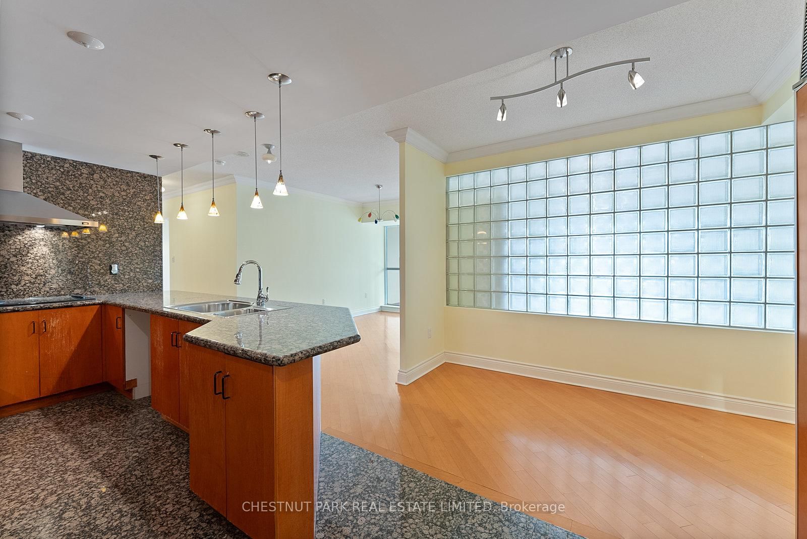 Condo for sale at 1610-889 Bay Street, Toronto, Ontario, M5S 3K5 - Bay Street Corridor - MLS: C12970908
