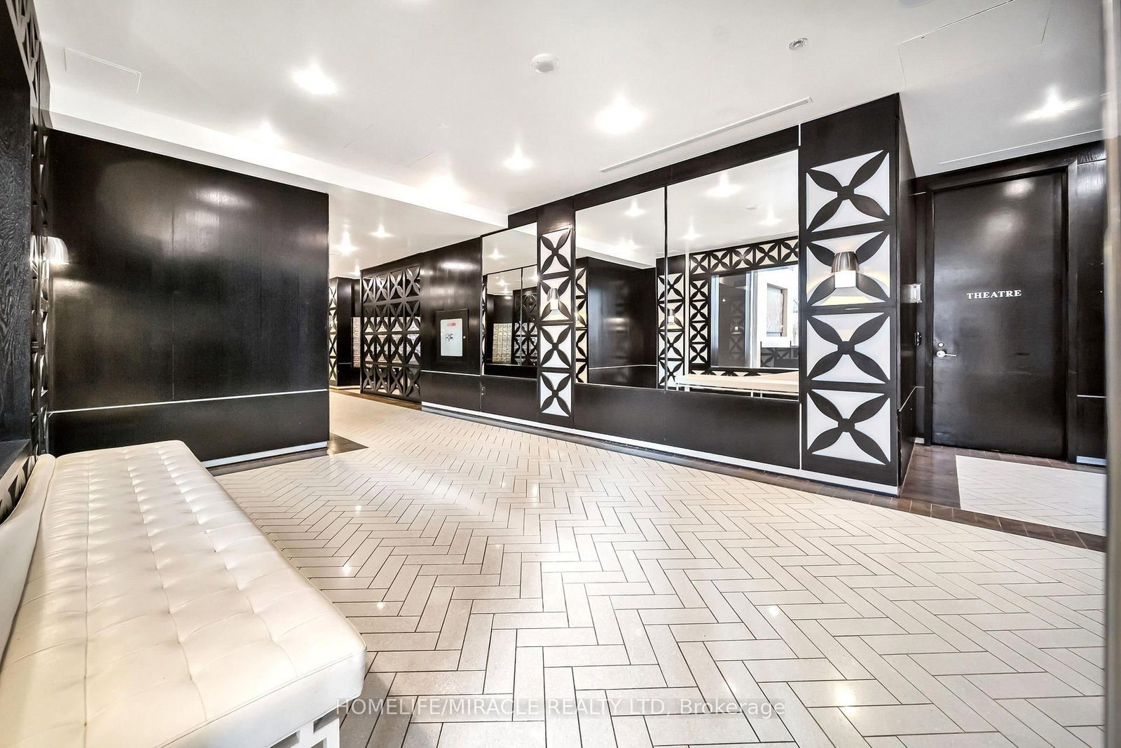 Condo for sale at 1615-20 Blue Jays Way, Toronto, Ontario, M5V 3W6 - Waterfront Communities C1 - MLS: C12971116