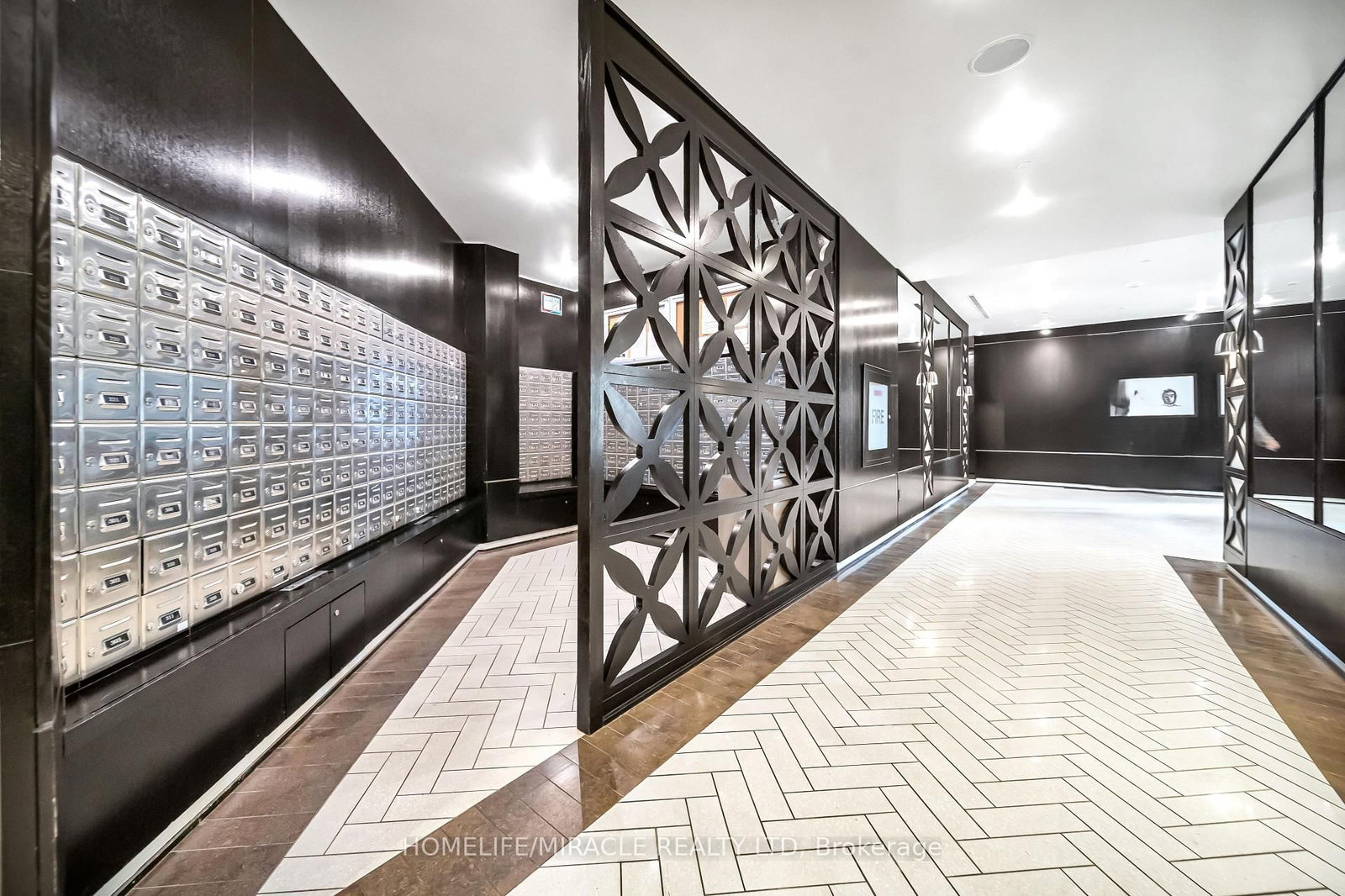 Condo for sale at 1615-20 Blue Jays Way, Toronto, Ontario, M5V 3W6 - Waterfront Communities C1 - MLS: C12971116