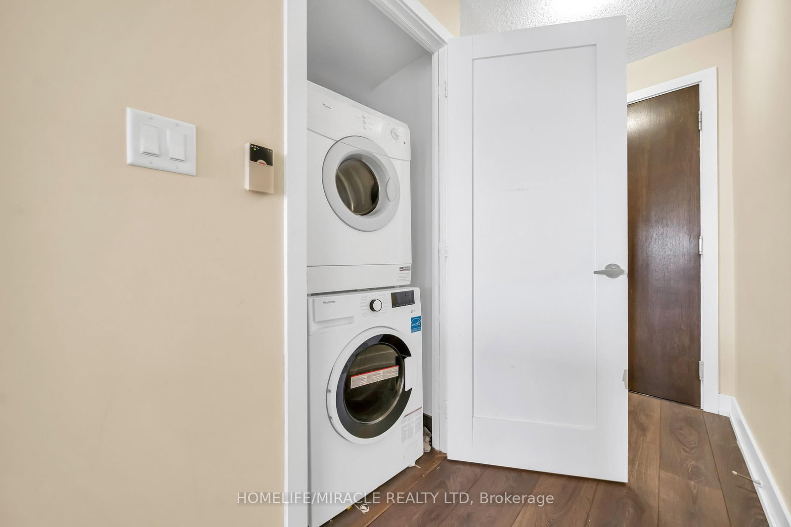 Condo for sale at 1615-20 Blue Jays Way, Toronto, Ontario, M5V 3W6 - Waterfront Communities C1 - MLS: C12971116