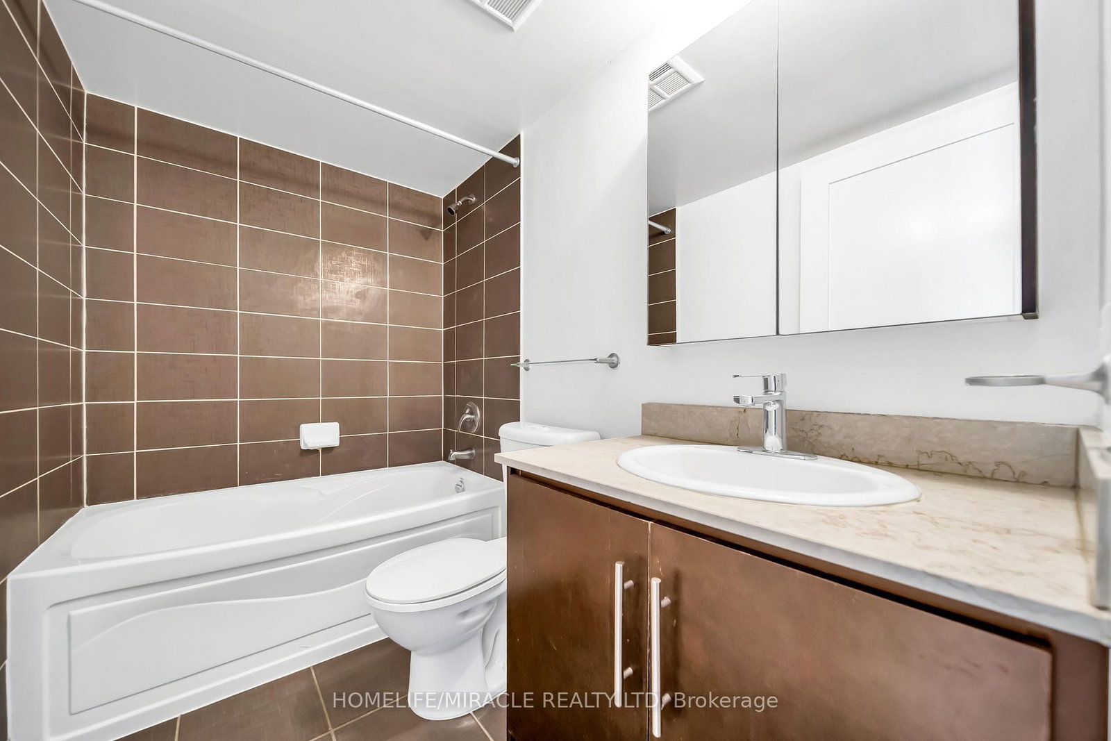 Condo for sale at 1615-20 Blue Jays Way, Toronto, Ontario, M5V 3W6 - Waterfront Communities C1 - MLS: C12971116