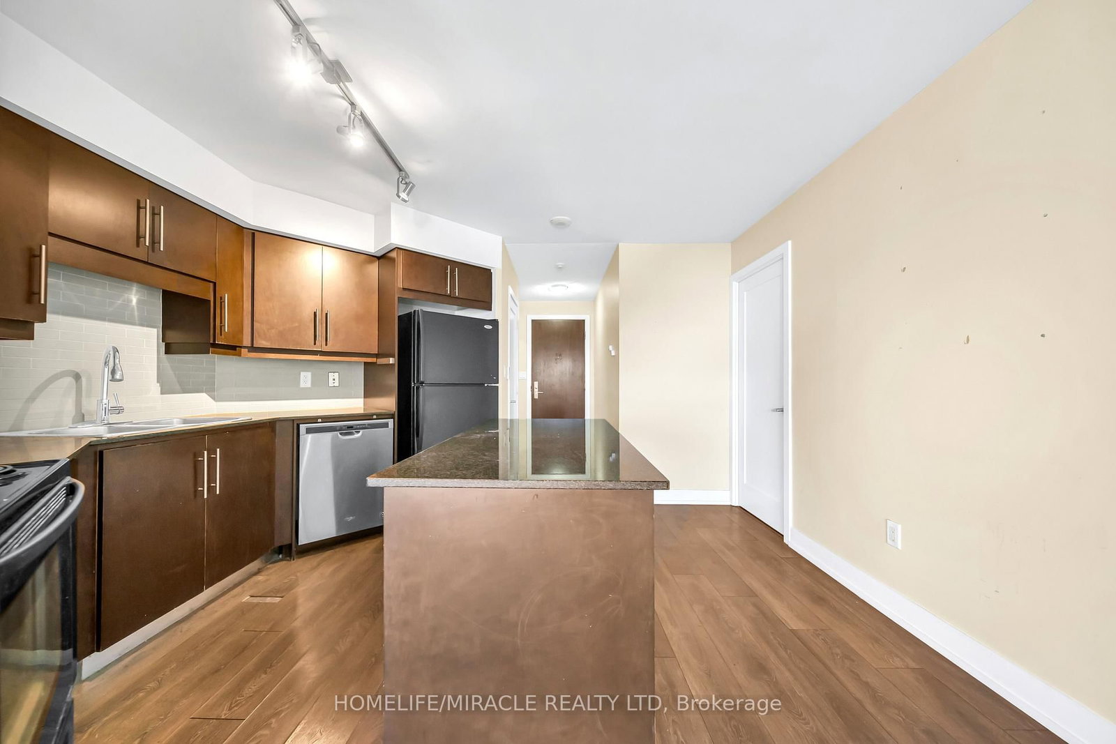 Condo for sale at 1615-20 Blue Jays Way, Toronto, Ontario, M5V 3W6 - Waterfront Communities C1 - MLS: C12971116