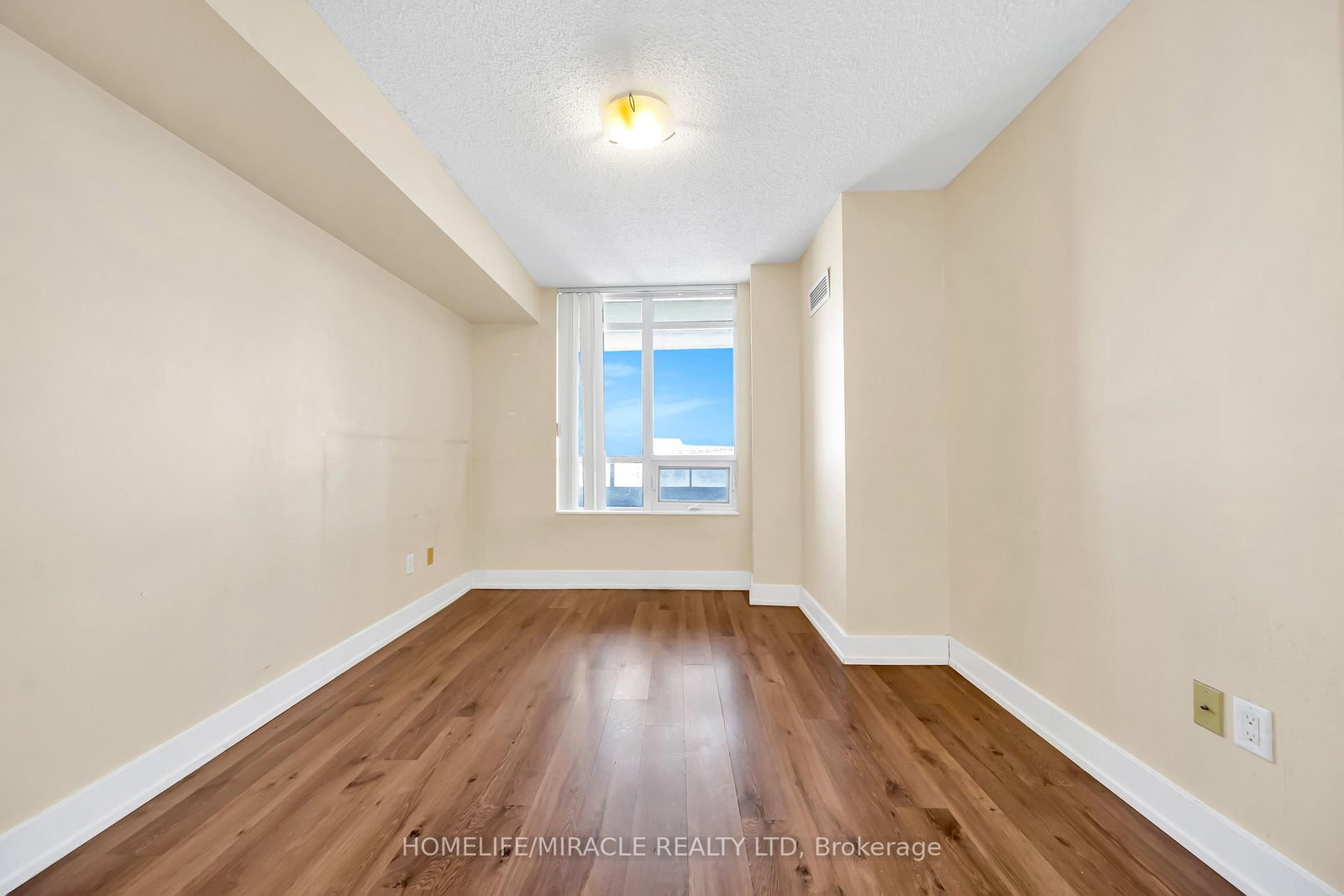 Condo for sale at 1615-20 Blue Jays Way, Toronto, Ontario, M5V 3W6 - Waterfront Communities C1 - MLS: C12971116