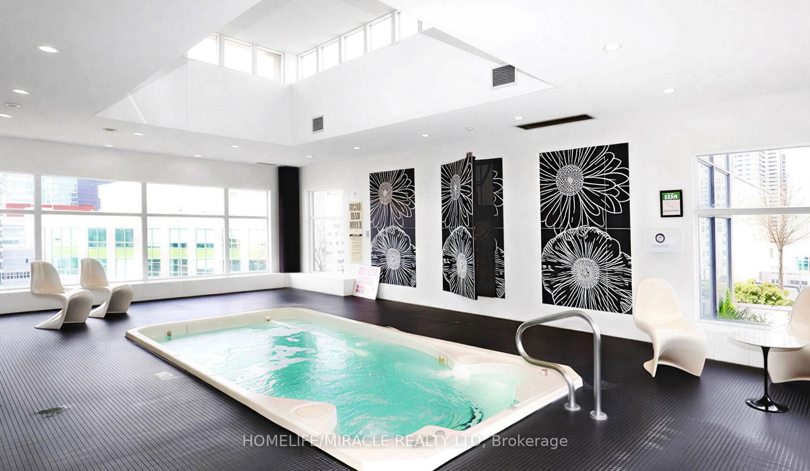 Condo for sale at 1615-20 Blue Jays Way, Toronto, Ontario, M5V 3W6 - Waterfront Communities C1 - MLS: C12971116