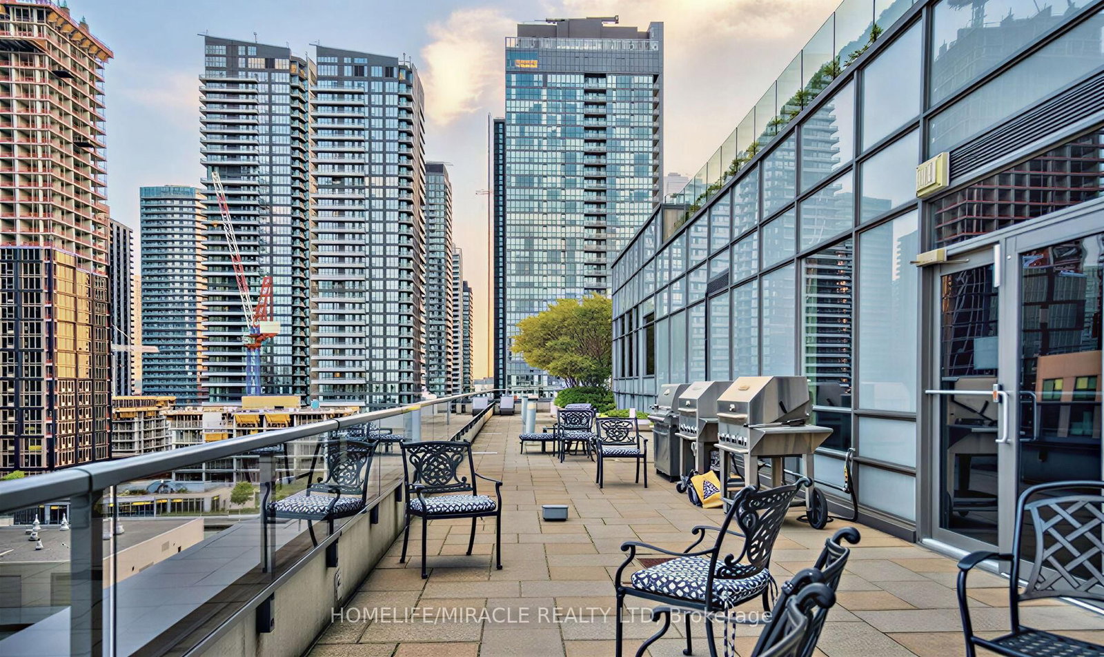Condo for sale at 1615-20 Blue Jays Way, Toronto, Ontario, M5V 3W6 - Waterfront Communities C1 - MLS: C12971116