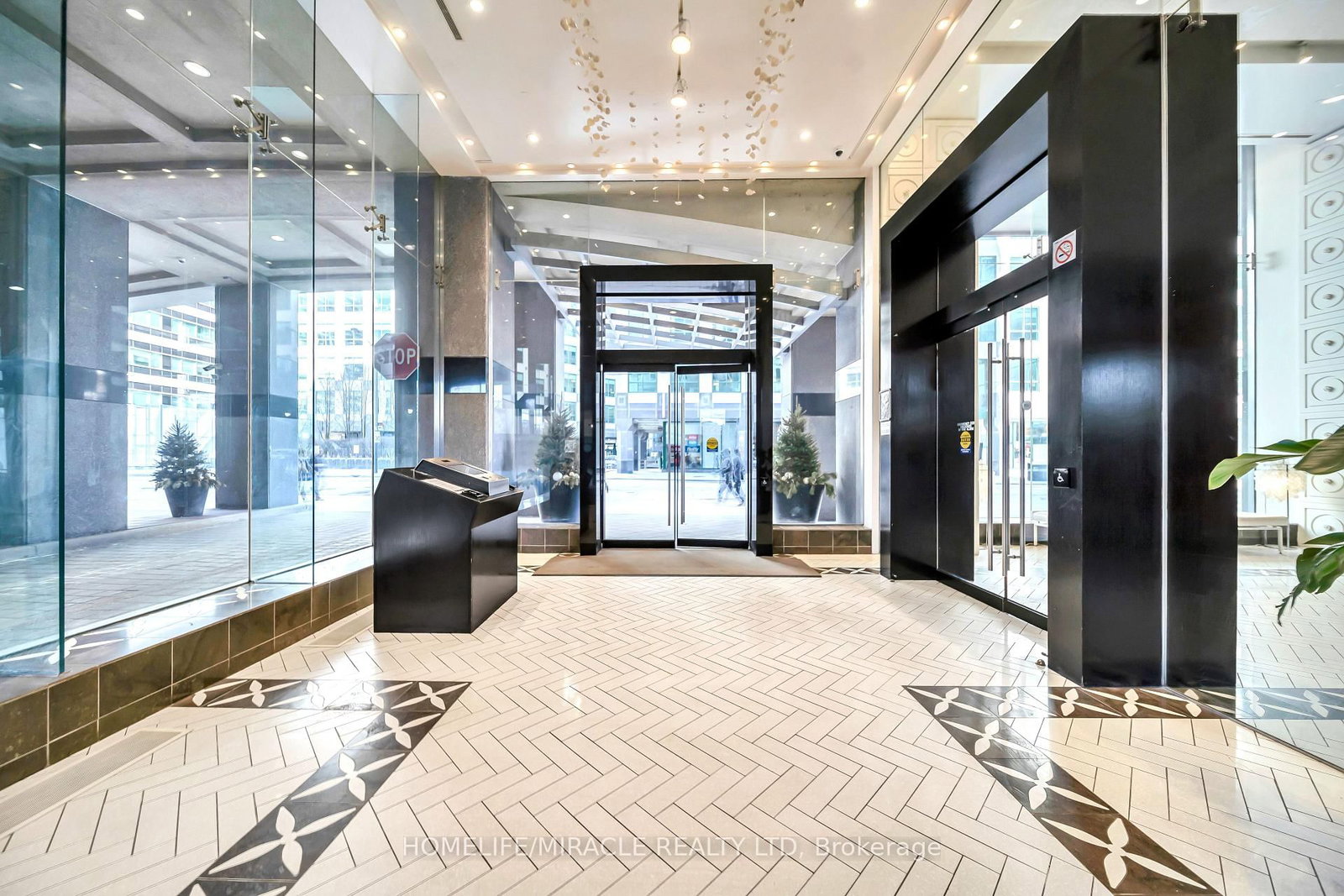 Condo for sale at 1615-20 Blue Jays Way, Toronto, Ontario, M5V 3W6 - Waterfront Communities C1 - MLS: C12971116