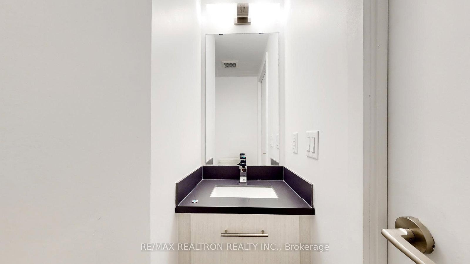 260 Finch Avenue E, Unit TH 1 - Photo 15