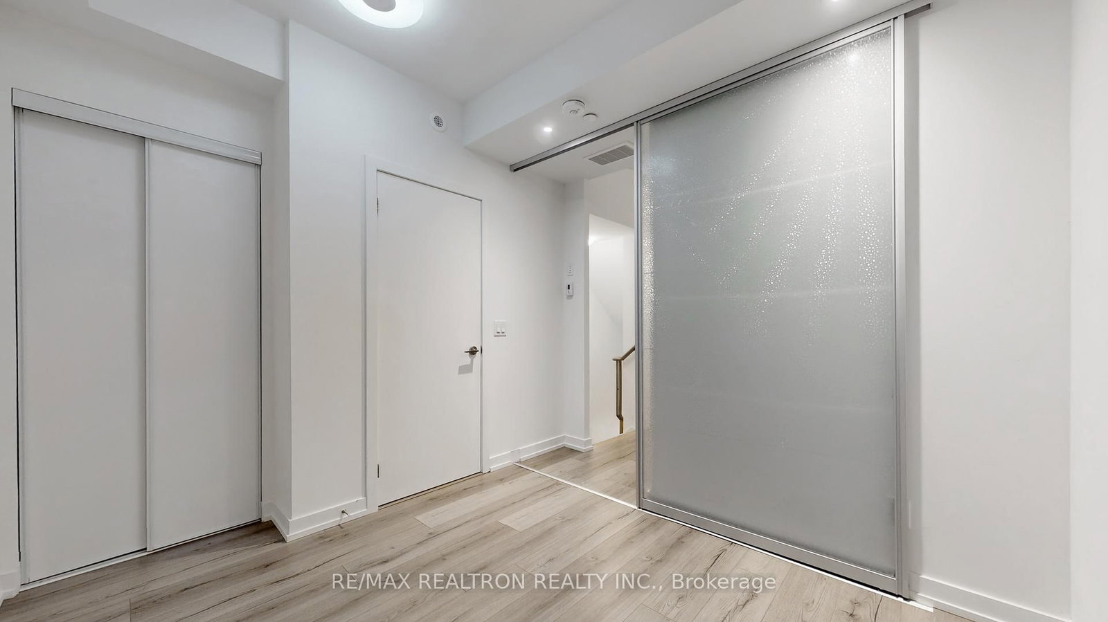 260 Finch Avenue E, Unit TH 1 - Photo 16