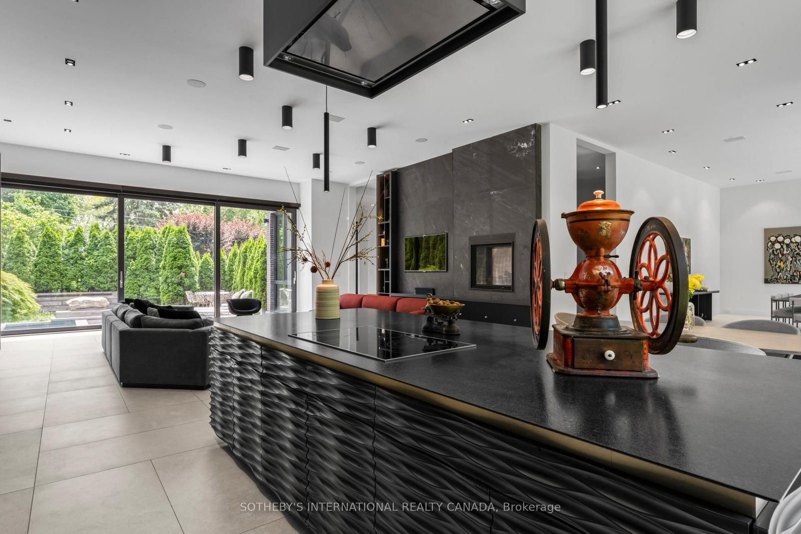 Detached House for sale at 108 Stratford Crescent, Toronto, Ontario, M4N 1C6 - Bridle Path-Sunnybrook-York Mills - MLS: C12971352