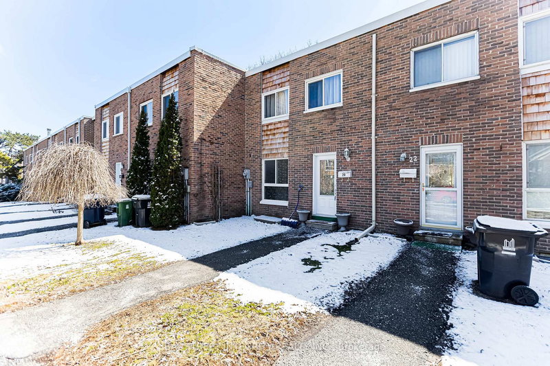 20 Elsa Vine Way, Toronto, M2J 4H9 | Image 2