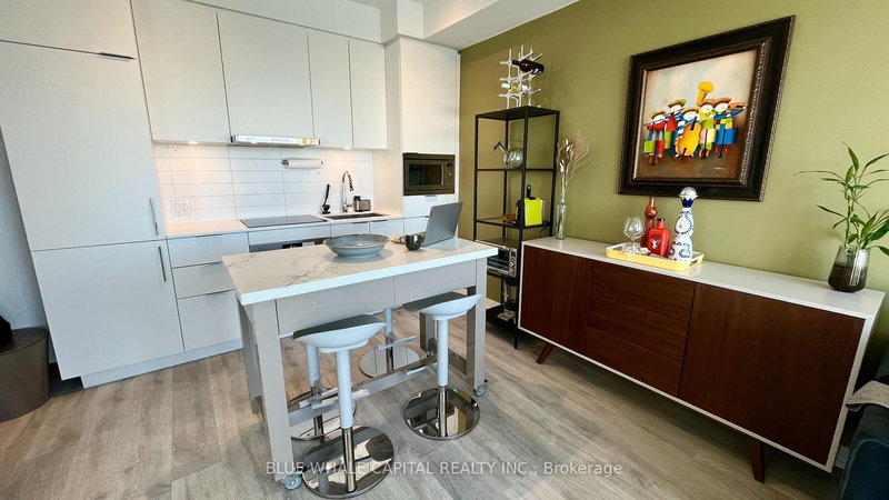 1603 - 8 Olympic Garden Dr, Toronto, M2M 0B9 | Image 2