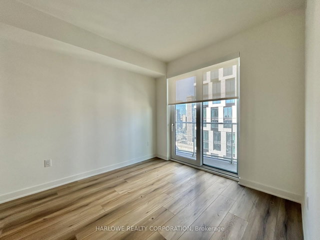 2911 - 100 Dalhousie Street