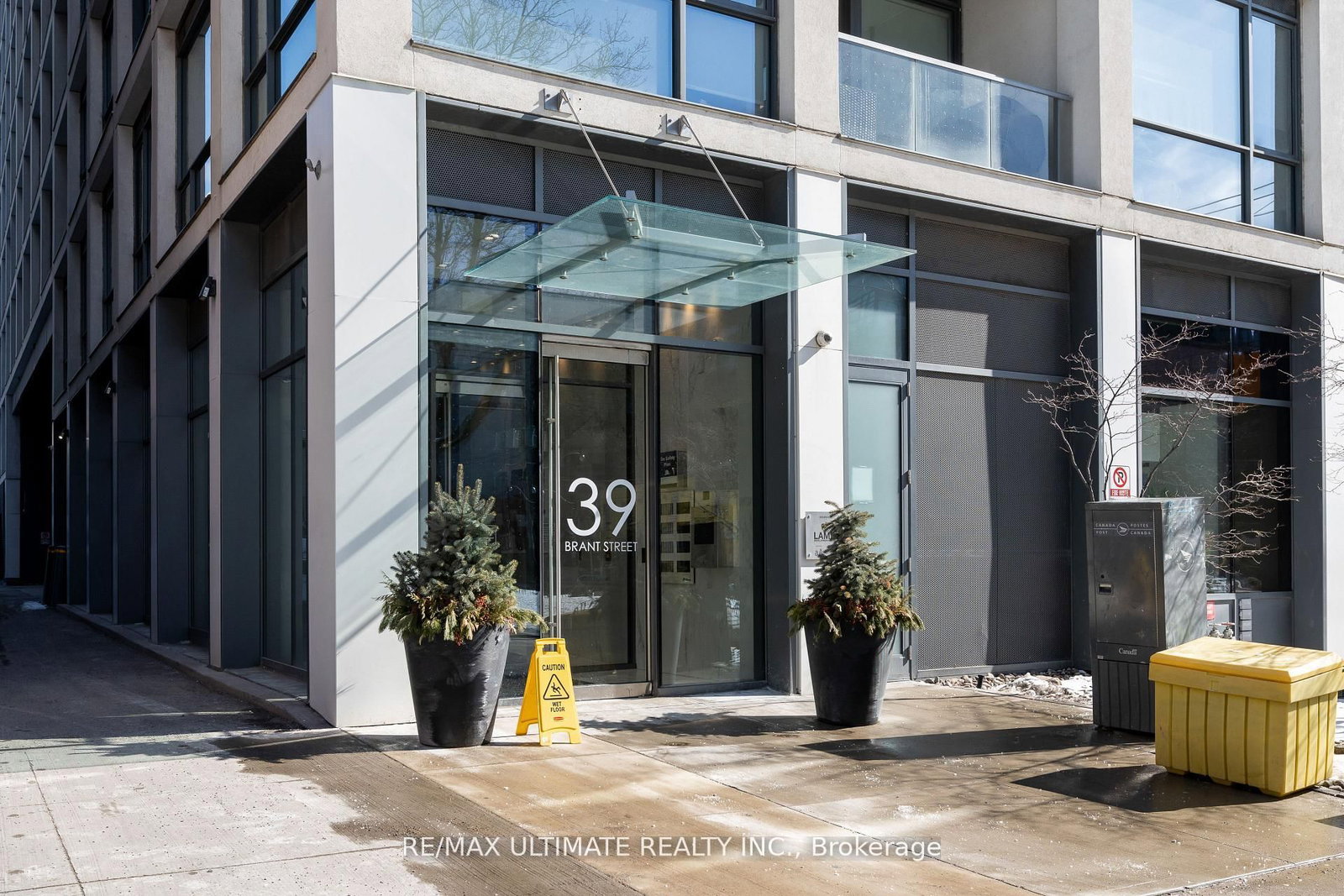 Condo for sale at 206-39 Brant Street, Toronto, Ontario, M5V 0M8 - Waterfront Communities C1 - MLS: C12971720