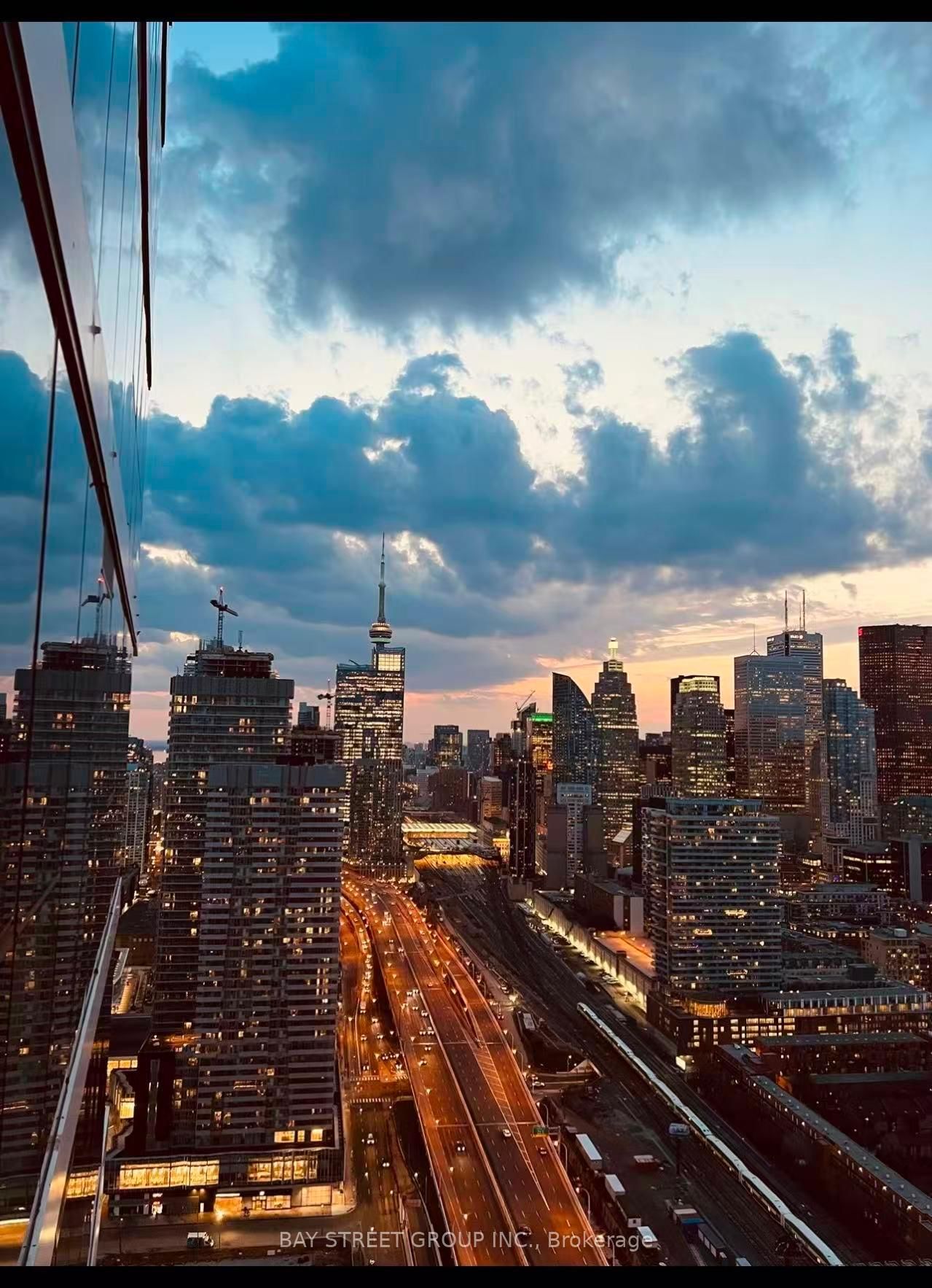 16 Bonnycastle Street, Unit 4303 - Photo 4