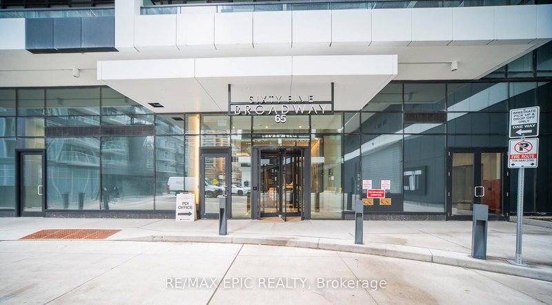 home for lease on 3102-65 Broadway Avenue