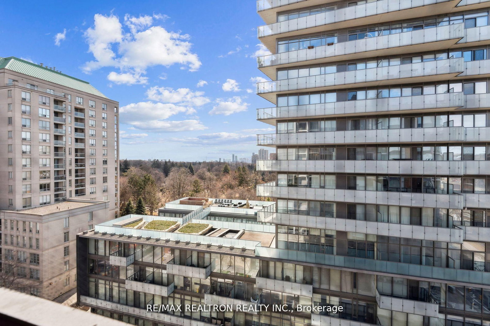 18 Merton Street • #906 • Toronto, ON photo 14