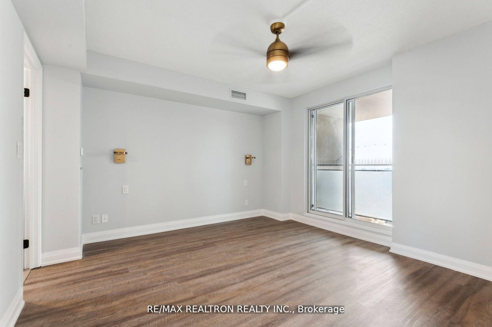 18 Merton Street • #906 • Toronto, ON photo 34