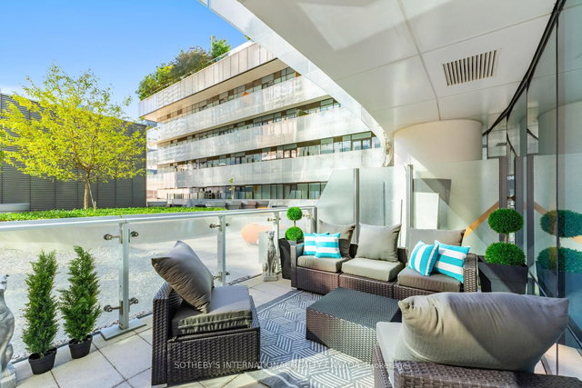 303 - 1 Bloor Street E