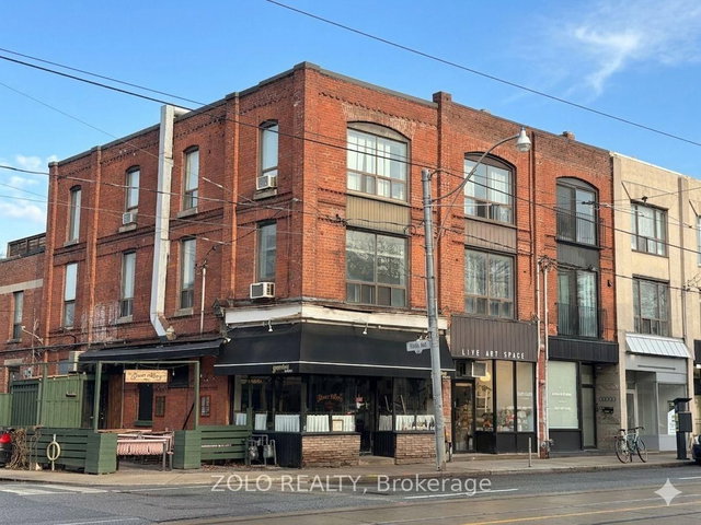 4 - 968 Bathurst Street