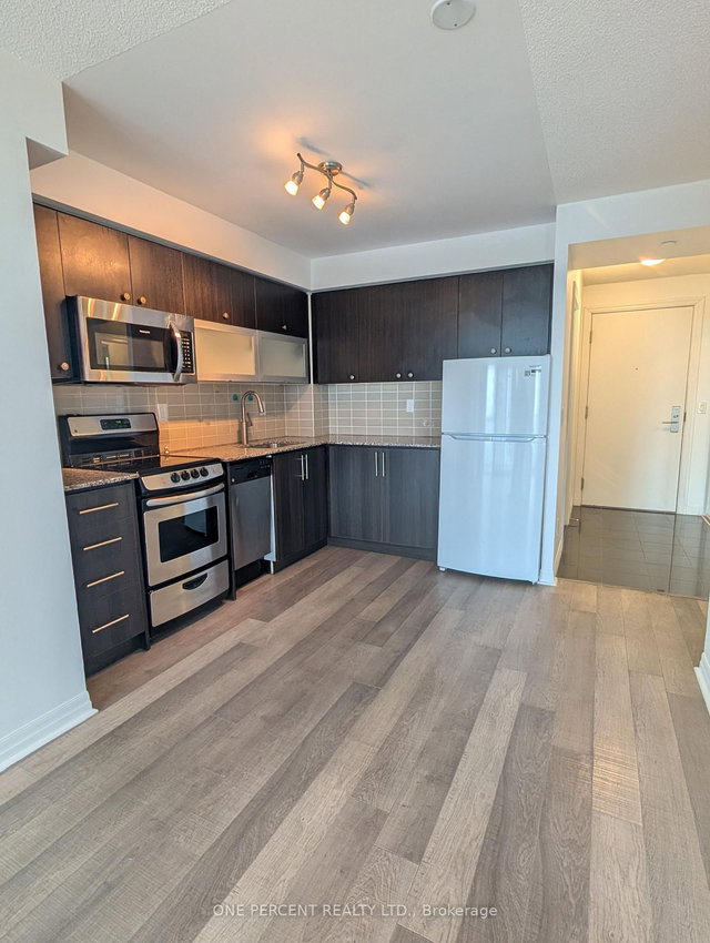 2007 - 275 Yorkland Road