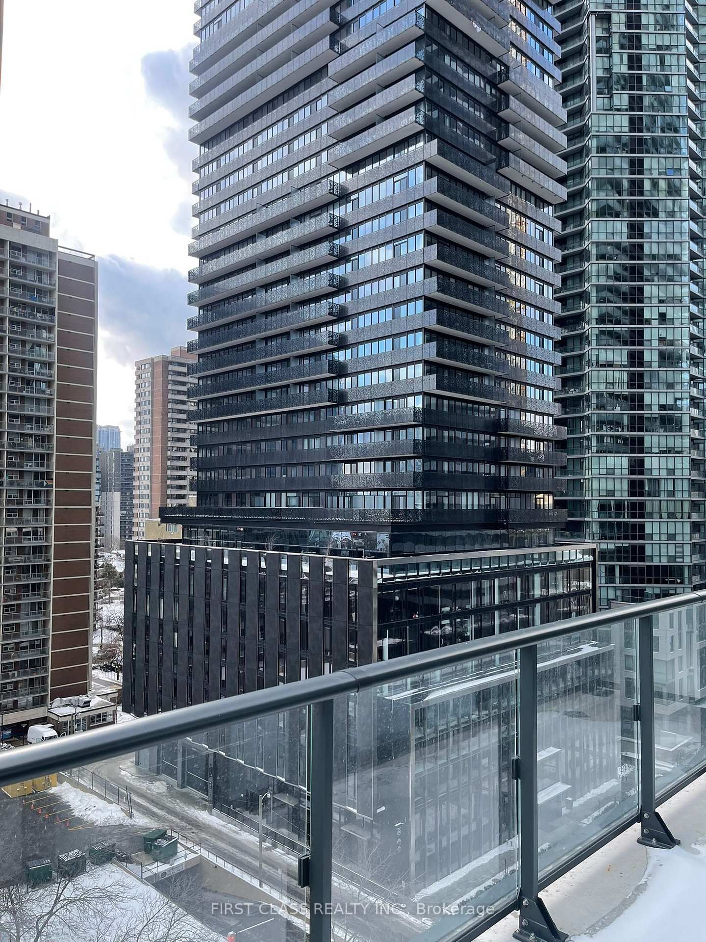 634 Church Street, Unit 809 - Photo 3