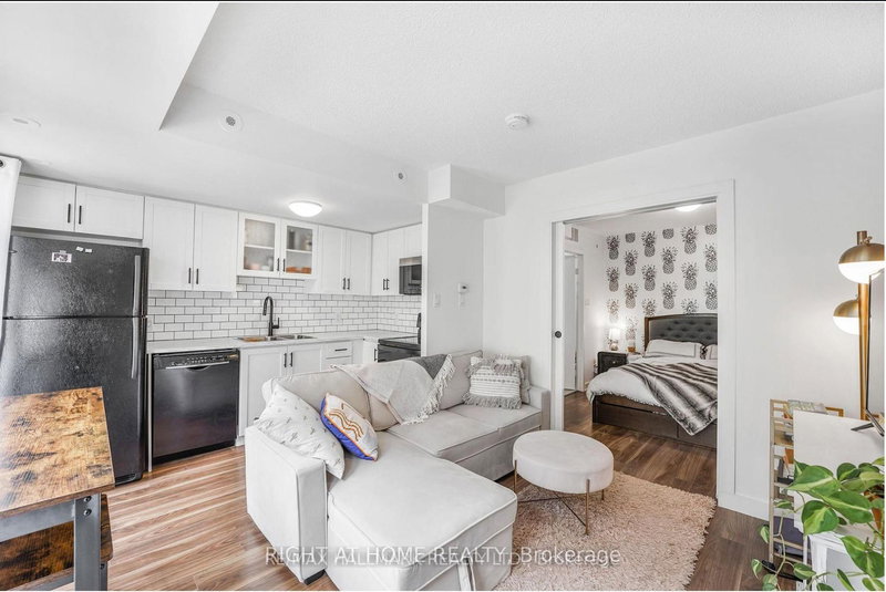 914 - 50 Western Battery Rd, Toronto, M6K 3P1 | Image 3