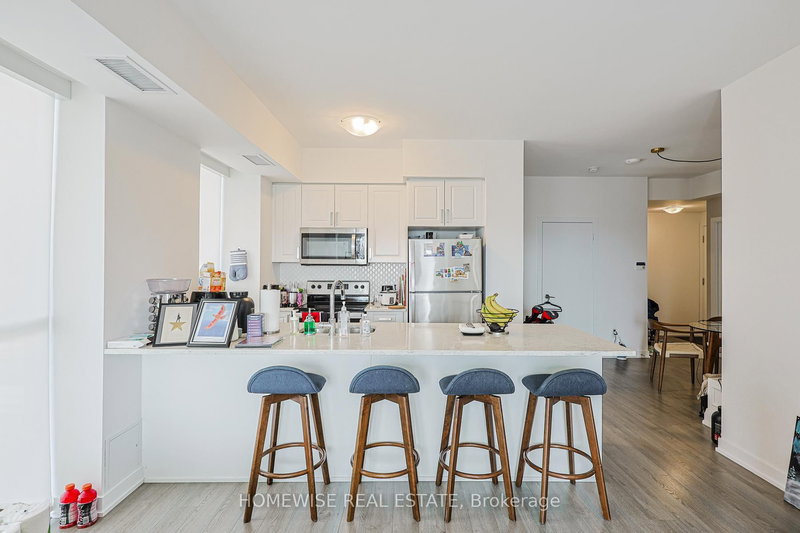 home for lease on 305-1603 Eglinton Avenue W