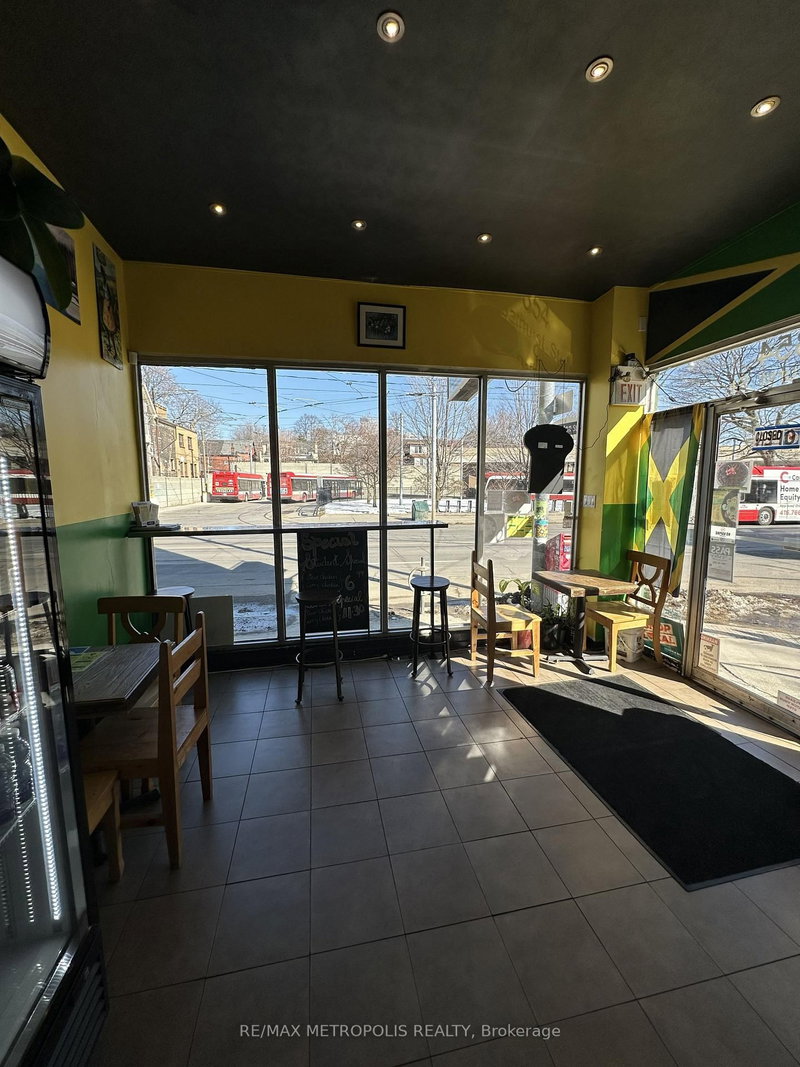 854 BATHURST St, Toronto, M5R 3G3 | Image 2