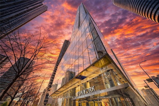 5512 - 10 YORK Street