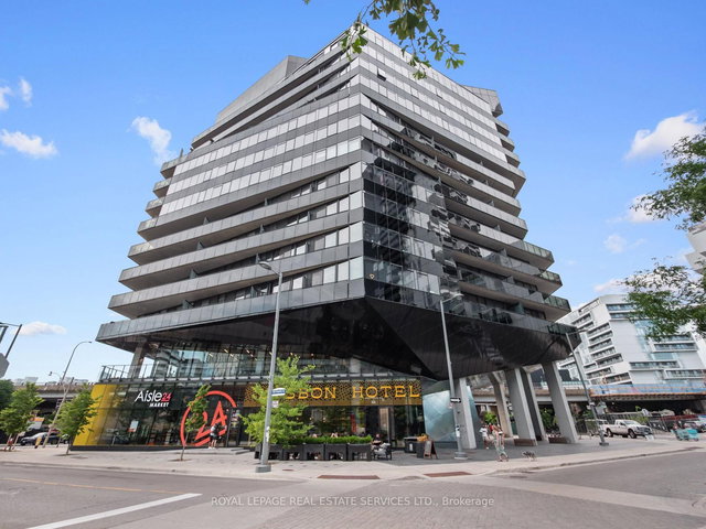 904 - 21 Lawren Harris Square