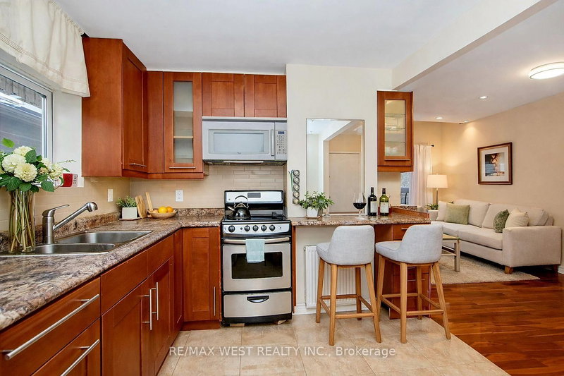 2nd - 237 Vaughan Rd, Toronto, M6C 2M8 | Image 3