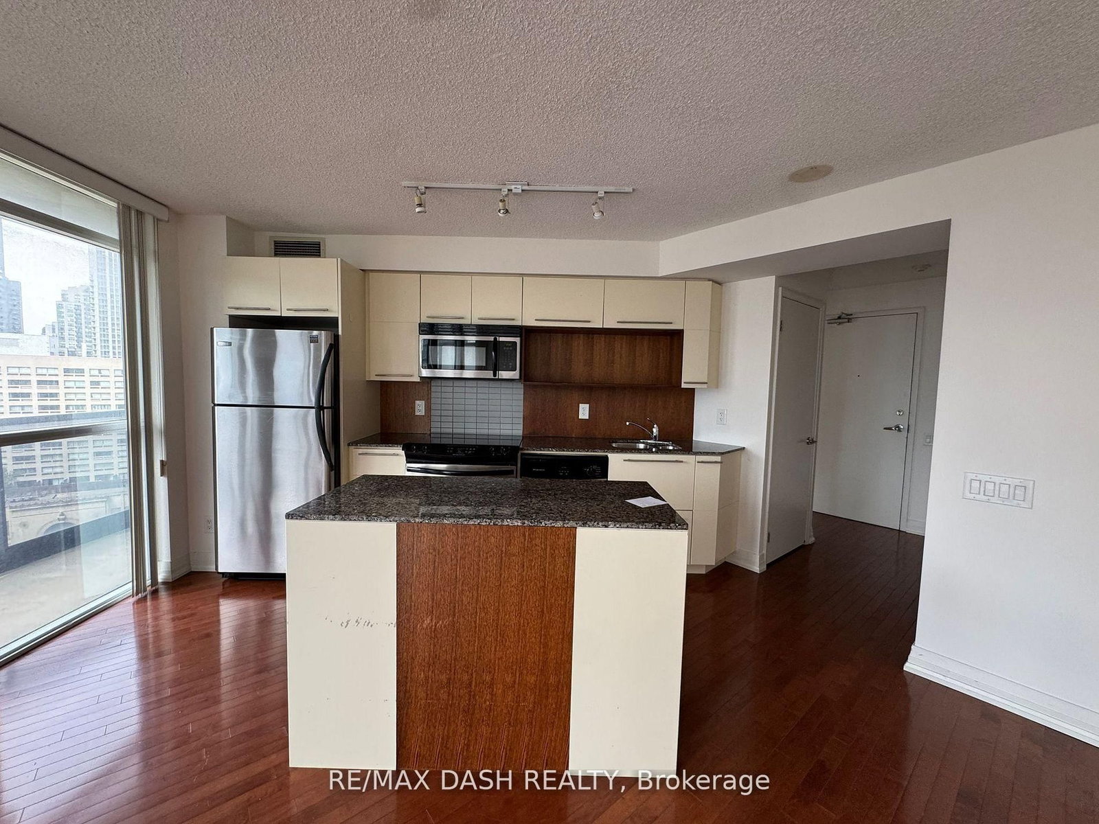 25 Carlton Street, Unit 1504 - Photo 6