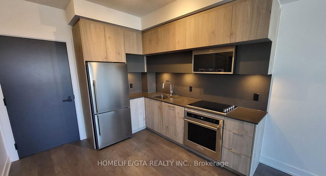 1009 - 25 Adra Grado Way