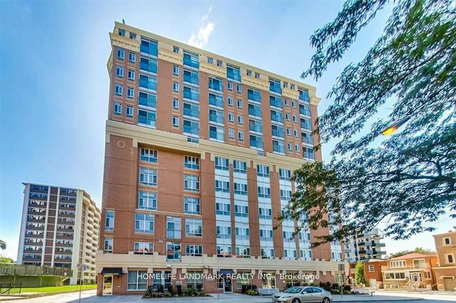 1001 - 15 Maplewood Avenue