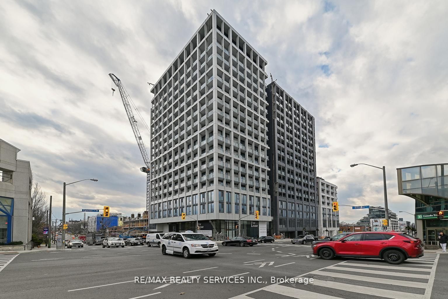 New condo at the forest hill discover modern elegance in this 2 bedrooms and one bath. Condo equipped with state of art gym, steps to restaurants, grocery, shopping, Yorkdale mall, TTC access, Allen rd and Hwy 401, Direct future connection to TTC subway stop. Underground parking included.