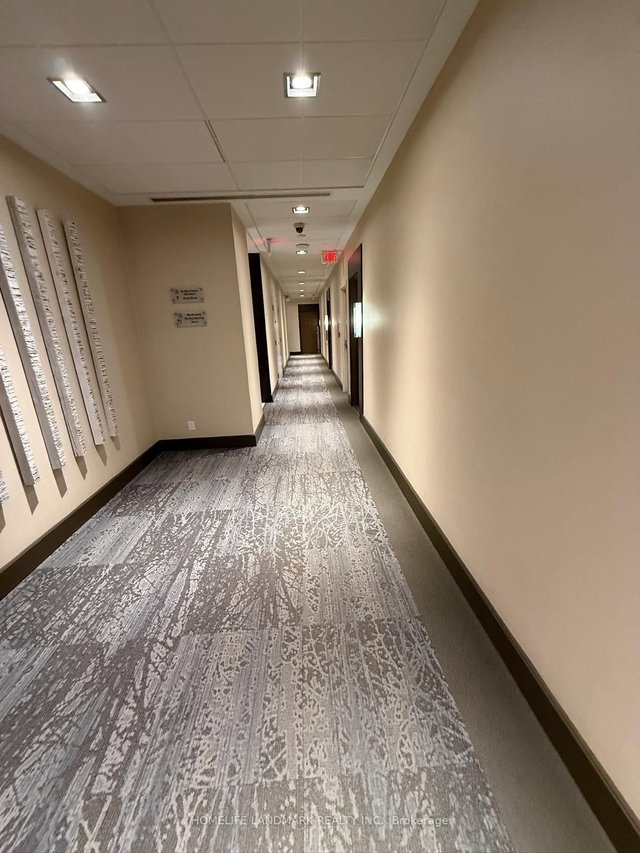 827 - 35 Brian Peck Crescent