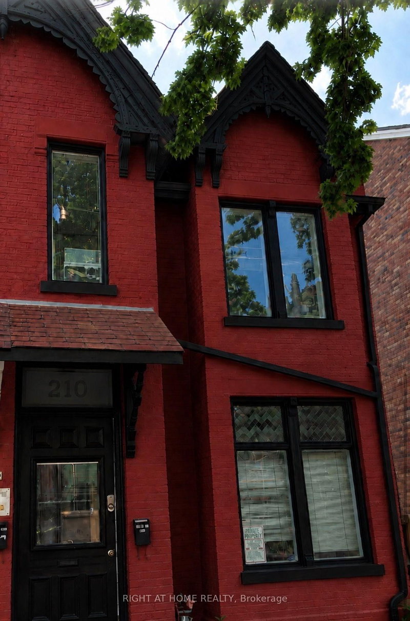 Unit 2 - 210 McCaul Street