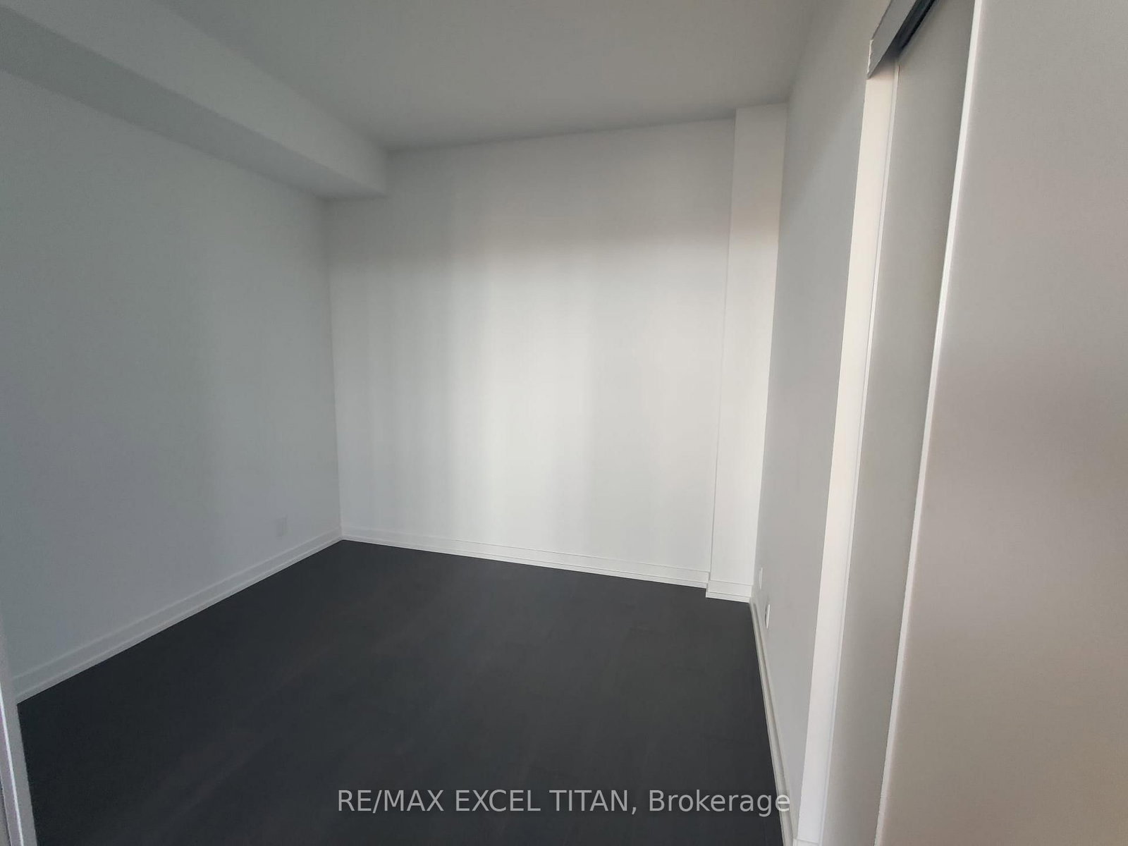 2020 Bathurst Street, Unit 1607 - Photo 6