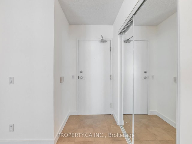 2110 - 361 Front Street W