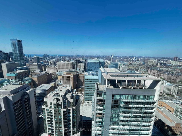 4508 - 763 Bay Street