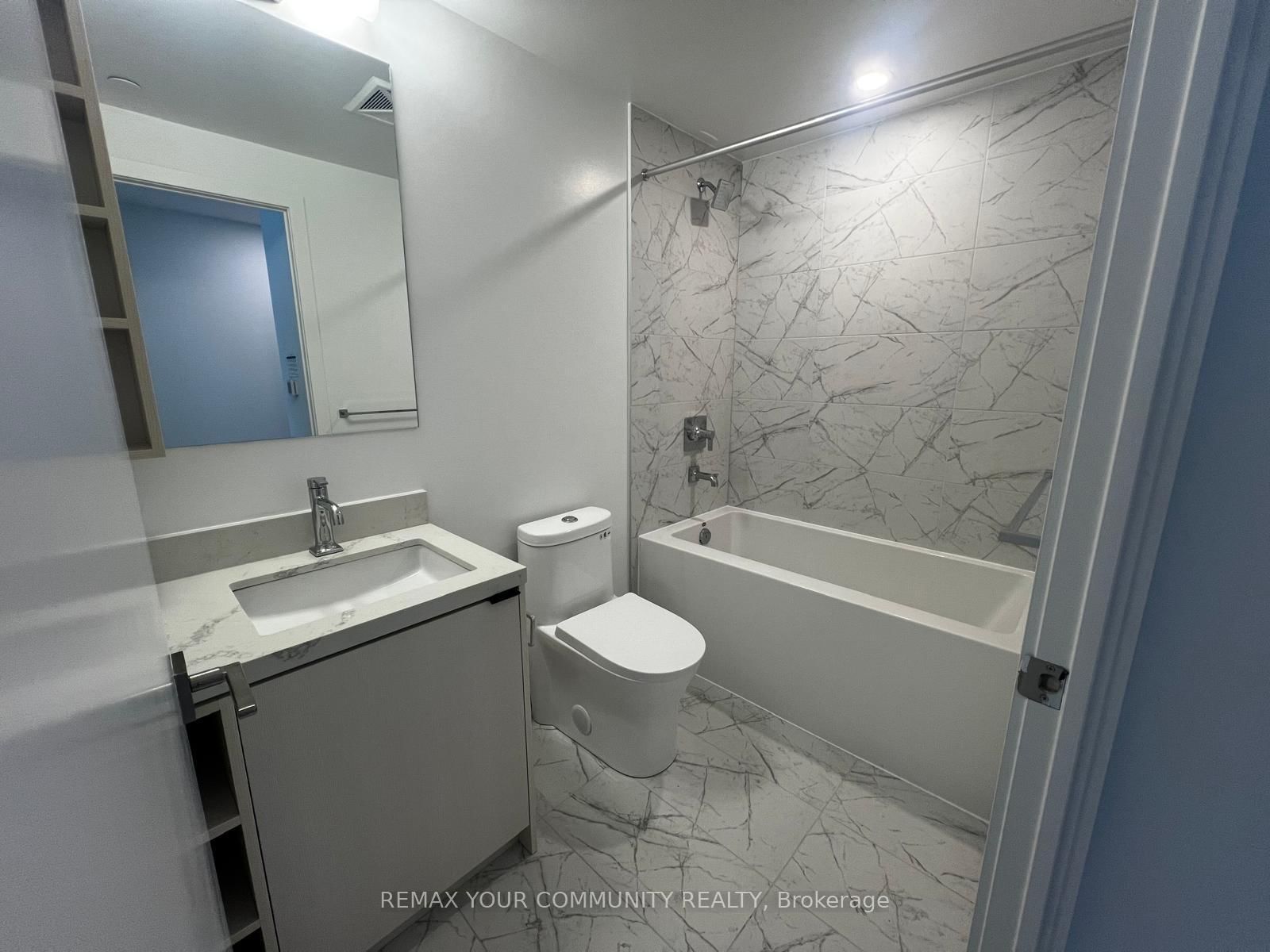 252 Church Street, Unit 5508 - Photo 11